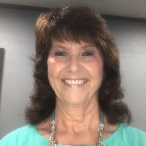 Meet your Posher, Cecile